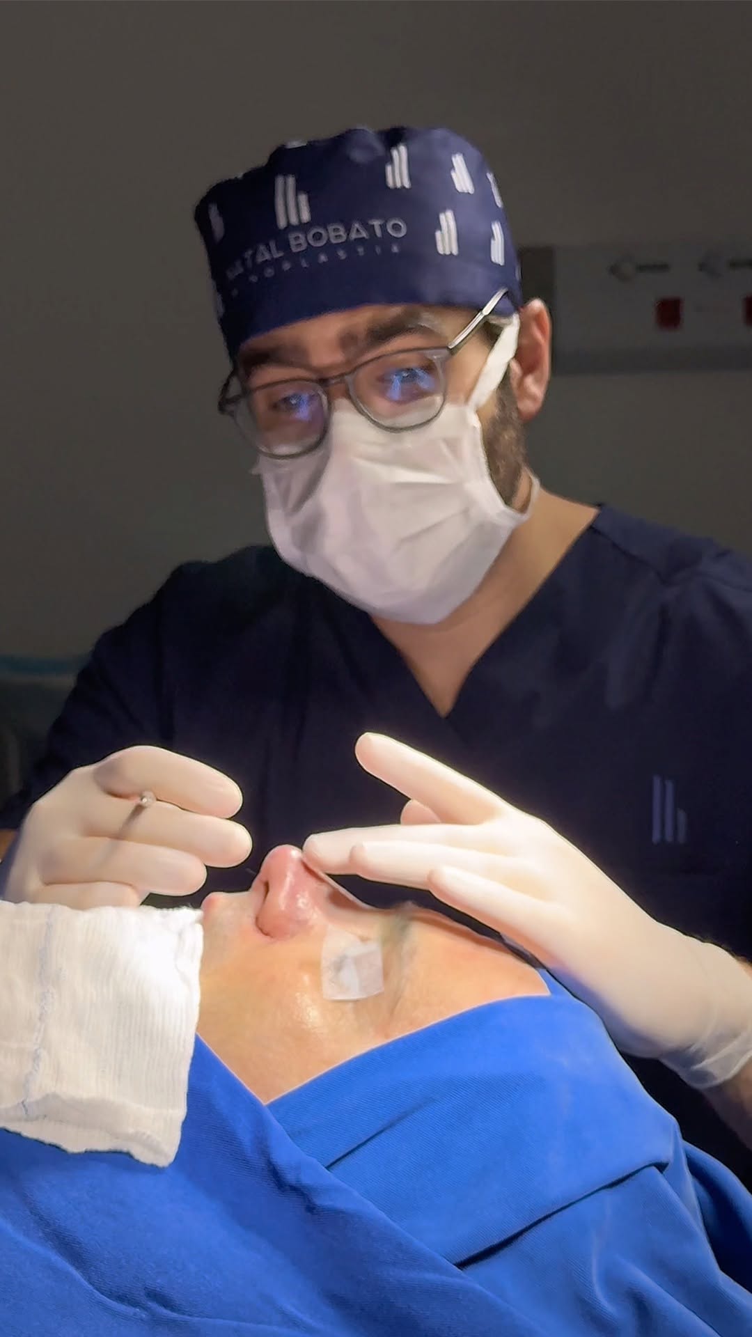 Resultados que respeitam a anatomia: naturalidade é a marca da técnica.